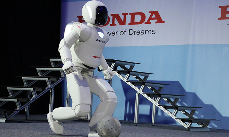 ASIMO (2000)